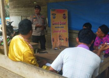 Jumat Curhat Polsek Ukui: Ngopi Bareng Polisi, Cari Solusi Bersama Warga