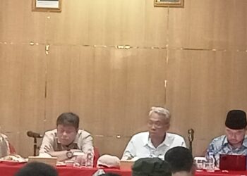 Diskusi Pengelolaan Wisata Alam Dan Potensi Pengembangan Punti Kayu Dalam Kunker Spesifik Komisi IV DPR RI