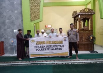 Gerakan Subuh Berjamaah di Masjid Al Ikhlas, Polsek Kerumutan Ajak Warga Ciptakan Suasana Sejuk dan Kondusif
