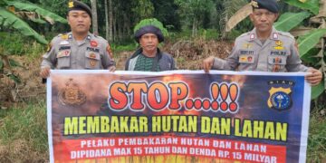 Antisipasi Karhutla di Musim Kemarau, Polsek Teluk Meranti Sosialisasikan Maklumat Kapolda Riau dan Binluh