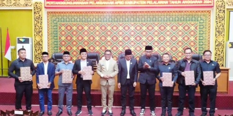 Pemkab Pelalawan Sampaikan Ranperda Pertanggungjawaban Pelaksanaan APBD 2024, Bukti Komitmen Tata Kelola Keuangan yang Transparan dan Akuntabel