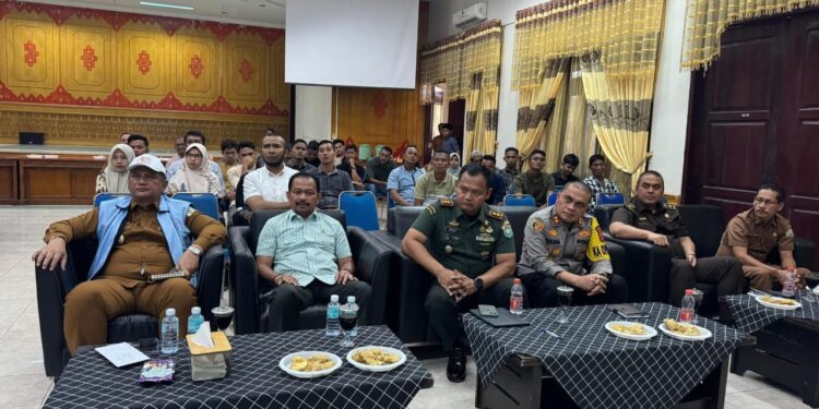Bupati Aceh Tamiang Armia Pahmi Bersama Forkopimda Saksikan Peluncuran Koperasi Merah Putih
