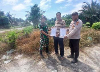 Cegah Karhutla, Polsek Kuala Kampar Sosialisasikan Larangan Bakar Lahan ke Warga