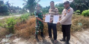 Cegah Karhutla, Polsek Kuala Kampar Sosialisasikan Larangan Bakar Lahan ke Warga