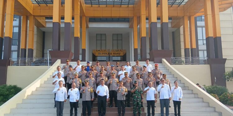 Menteri Pertanian Apresiasi Program Tanam Pohon Polda Riau