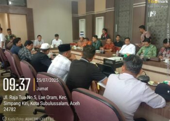 Masyarakat Penanggalan Gelar RDP Bersama DPRK Cari Solusi Konflik Dengan PT Laot Bangko