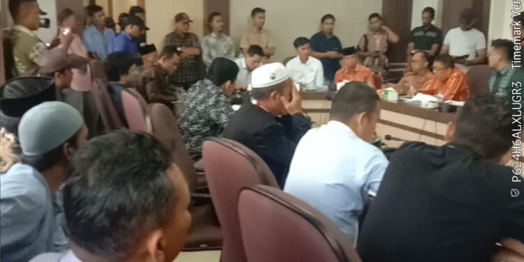 Masyarakat Penanggalan Mendesak Pengukuran Ulang Lahan PT Laot Bangko