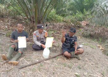 Cegah Karhutla, Polisi Sosialisasikan Cooling System dan Maklumat Kapolda Riau ke Warga