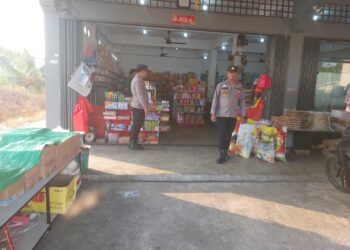 Polsek Kuala Kampar Gencarkan Patroli KRYD Jaga Keamanan Warga dan Toko