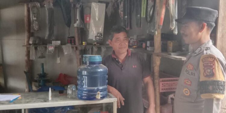 Polsek Bunut Gelar Silaturahmi dan Sebarkan Maklumat Kapolda Riau di Desa Bagan Laguh