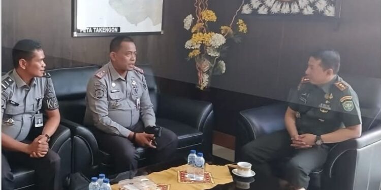 Karutan Takengon Jalin Silaturahmi Perdana Ke Kodim 0106/Aceh Tengah Dan Kejari