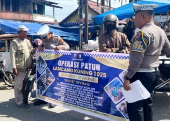 Satlantas Polres Kampar Sosialisasikan Operasi Patuh Lancang Kuning 2025 Lewat Spanduk
