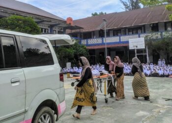 Perdana MPLS di SMAN 3 Langsa, Relawan PMR Unjuk Aksi Pertolongan Pertama