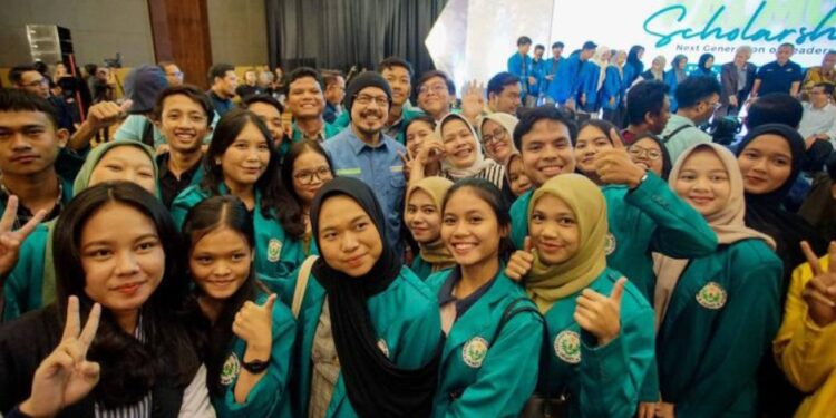 Siswa Bimbel Dukungan PalmCo Cetak Prestasi: 90% Lulus PTN, Enam Jebol Kampus Unggulan Indonesia