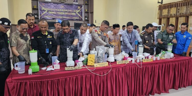Polres Langsa Musnahkan Sabu dan Ganja Senilai Miliar Rupiah