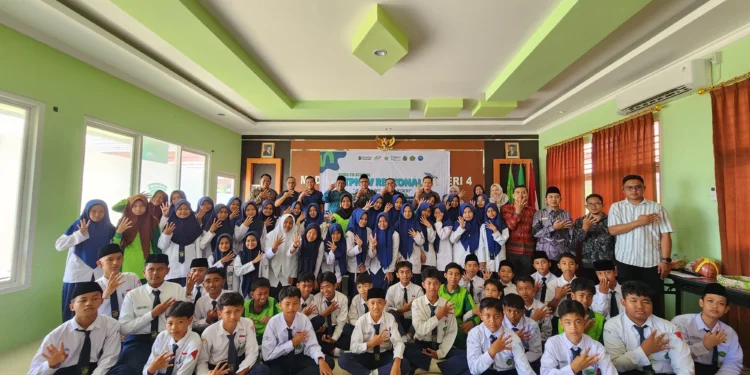 Rayakan Hari Anak Nasional, Holding Perkebunan Nusantara Gelar PalmCo Goes to School di Paser Kaltim