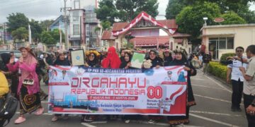 Ibu PKK Se-Kecamatan Pegasing Ikut Serta Memeriahkan Karnaval Budaya Sambut HUT RI Ke 80