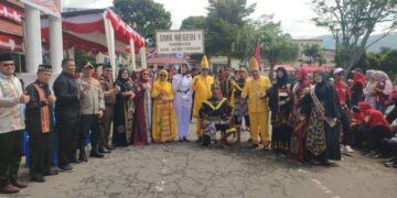 SMKN 1 Takengon Ikuti Memeriahkan Pawai Budaya Sambut HUT Kemerdekaan RI Ke-80