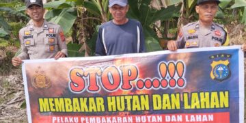 Cegah Karhutla, Polsek Teluk Meranti Sebarkan Maklumat Kapolda Riau ke Warga