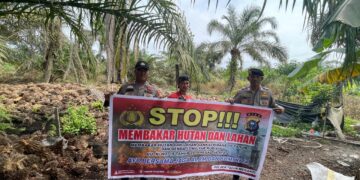 Polisi Sosialisasikan Maklumat Kapolda Riau, Warga Diimbau Waspadai Karhutla