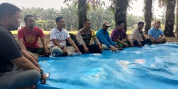 Bhabinkamtibmas Hadiri Rapat Koordinasi Peringatan Hari Pramuka di Kerumutan