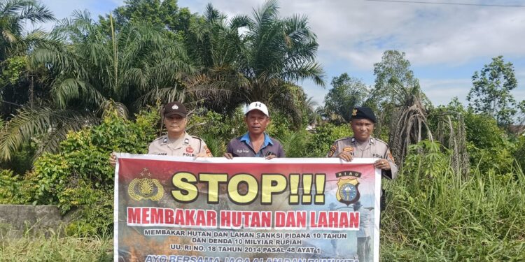 Polsek Pangkalan Kerinci Gelar Patroli dan Sosialisasi Larangan Bakar Lahan
