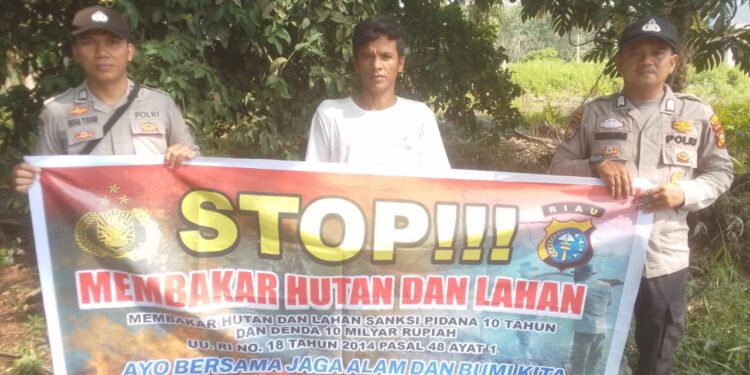 Pencegahan Dini, Polisi Sosialisasikan Larangan Bakar Lahan di Teluk Meranti
