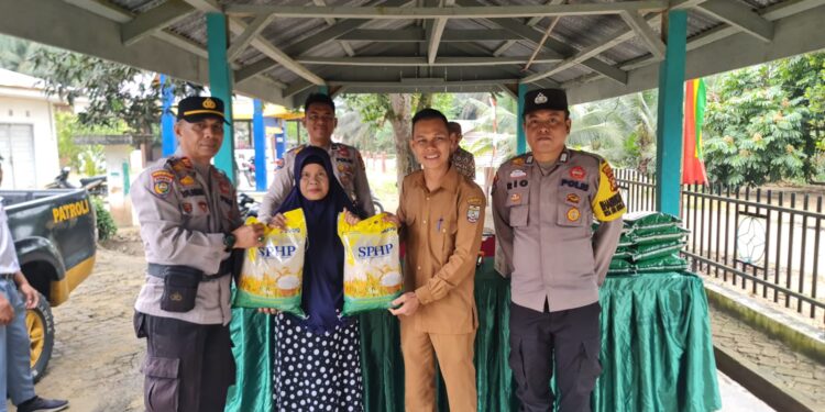 Beras Murah Ludes Terjual, Operasi Pasar Polsek Pangkalan Kuras Hari Ke-5 Berjalan Lancar