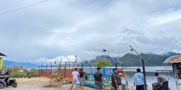 Gotong Royong Beru-Bujang ( Pemuda ) Kampung Lot Kala Dan di Bantu Oleh Mahasiswa KKN Institut Syekh Abdul Halim Hasan Binjai