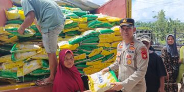Polsek Air Kumbang Sukses Melaksanakan Gerakan Pangan Murah Sebanyak 10 Ton Terjual 