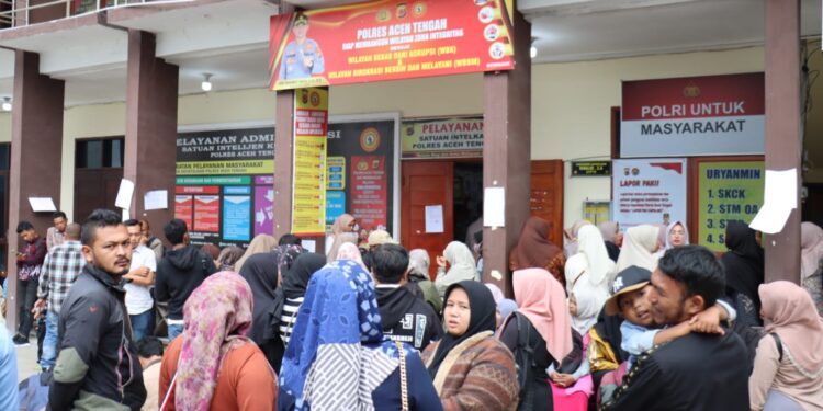 Luar Biasa, Sat Intelkam Polres Aceh Tengah Tingkatkan Pelayanan, Pengurusan SKCK Hingga Larut Malam