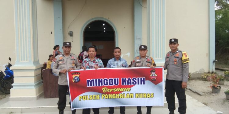 Polsek Pangkalan Kuras Ajak Jemaat Gereja Waspada Karhutla dan Narkoba Lewat Program Minggu Kasih