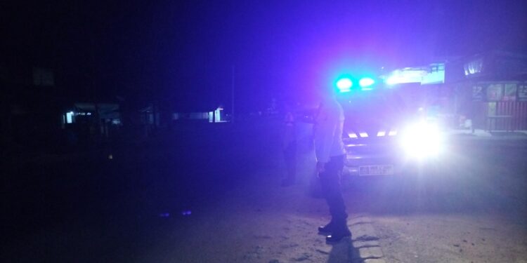Polsek Pangkalan Lesung Gelar Blue Light Patrol, Jaga Keamanan Warga di Malam Hari