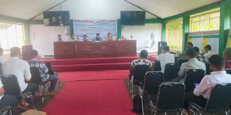 Bhabinkamtibmas Hadiri Musrenbangdes, Dukung Penyusunan RKPDes Mak Teduh 2026