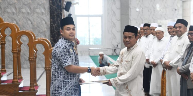 Pengurus Masjid Agung Darul Falah Dikukuhkan Wali Kota Langsa