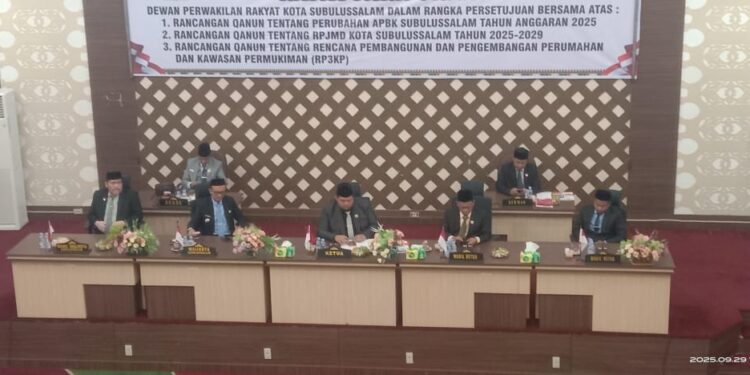 Gelar Rapat Paripurna DPRK Kota Subulussalam Sahkan Beberapa Rancangan Qanun Penting