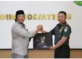Anggota DPRK Aceh Tengah Fahrijal Kasir Bersama Sekwan Hadiri Rakornis TMMD Ke-126