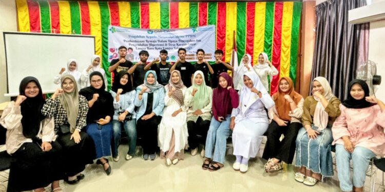 Poltekkes Kemenkes Aceh Bentuk Remaja Gampong Peduli Hipertensi di Karang Anyar: Kader Muda Cegah Penyakit Tidak Menular Sejak Dini