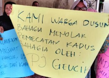 Warga Dusun Bahagia Karang Anyar Demo, Pj Geuchik: Pergantian Kadus Permintaan Warga