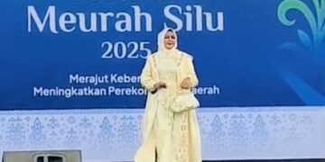 Dekranasda Kota Langsa Raih Juara Satu Fashion Wastra Meurah Silu 2025