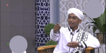 Diusia 17 Tahun, Teungku Muchtar Andhika Menjadi Imam Besar Mesjid Al Falah Ujung Kareung