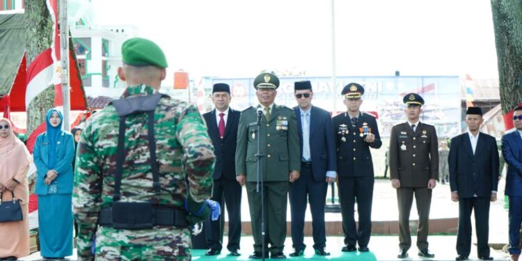 Bupati Dan Wakil Bupati Aceh Tengah Hadiri HUT TNI Ke- 80 Di Lapangan Sanggamara