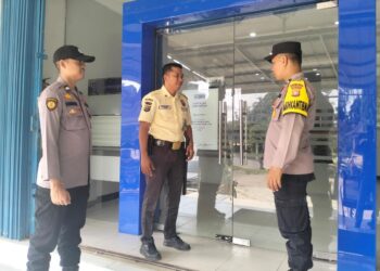 Cegah Aksi Kejahatan C3, Polsek Kerumutan Gelar Patroli KRYD di Pusat Keramaian