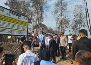 Di Hari Kesaktian Pancasila Kapolres Kampar Pimpin Pemasangan 32 Plang Larangan Karhutla Serentak di Seluruh Wilayah Hukum Polres Kampar!”