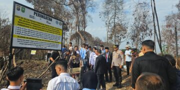 Di Hari Kesaktian Pancasila Kapolres Kampar Pimpin Pemasangan 32 Plang Larangan Karhutla Serentak di Seluruh Wilayah Hukum Polres Kampar!”