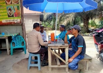 Bhabinkamtibmas Pangkalan Kuras Ajak Warga Jaga Kamtibmas dan Cegah Karhutla