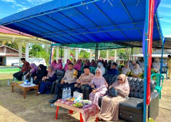 Festival Rebana & Busana Muslimah Meriahkan Bandar Petalangan, Polsek Bunut Turut Hadir