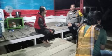 Polsek Kerumutan Intensifkan Pengecekan Pos Kamling untuk Cegah Kejahatan dan Jaga Keamanan Warga