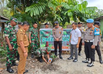 HUT Ke-80 TNI, Polsek Kampar Kiri Hilir Berikan Surprise ke Pos Ramil