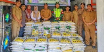 BUMDes Teluk Nibung Salurkan 1,5 ton Beras Kepada Masyarakat